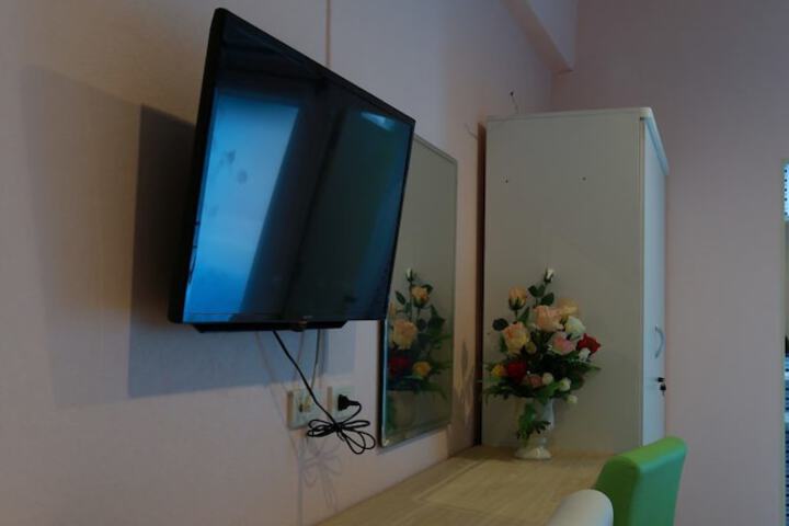 Room 16 of 26