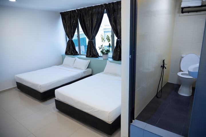 Room 17 of 35