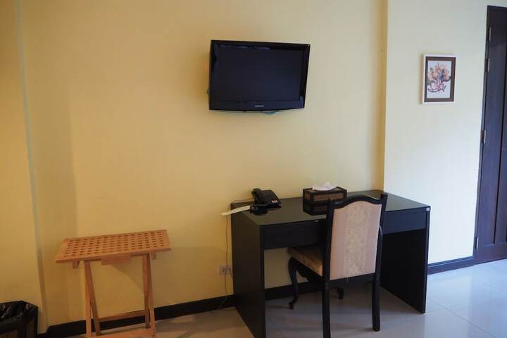 Room 19 of 106