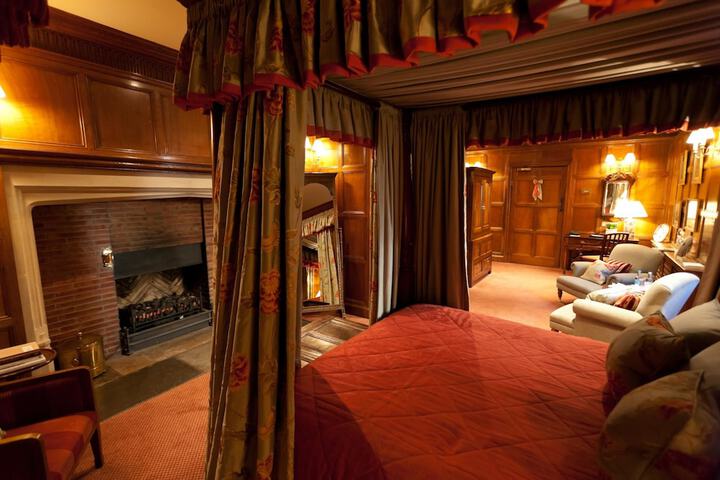 Room 14 of 55