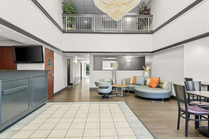 Hotel Interior 5 of 33