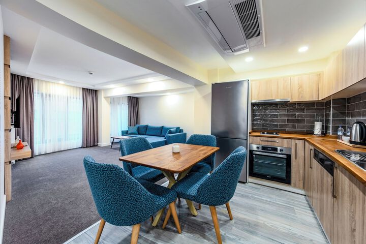 Room 82 of 170