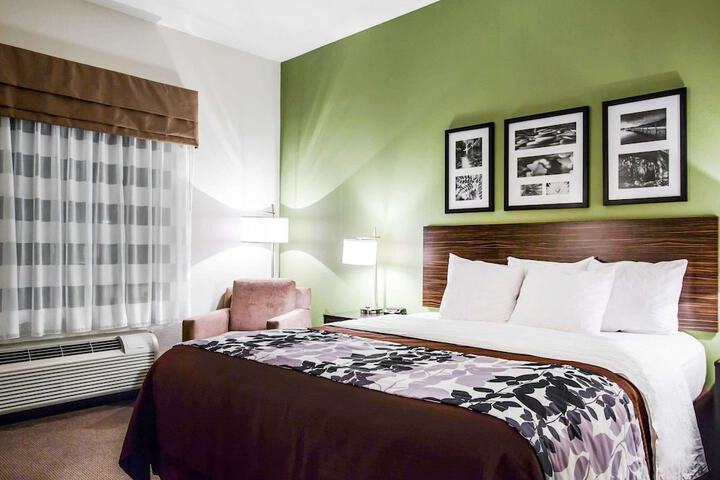 Room 15 of 35