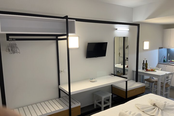 Room 54 of 172