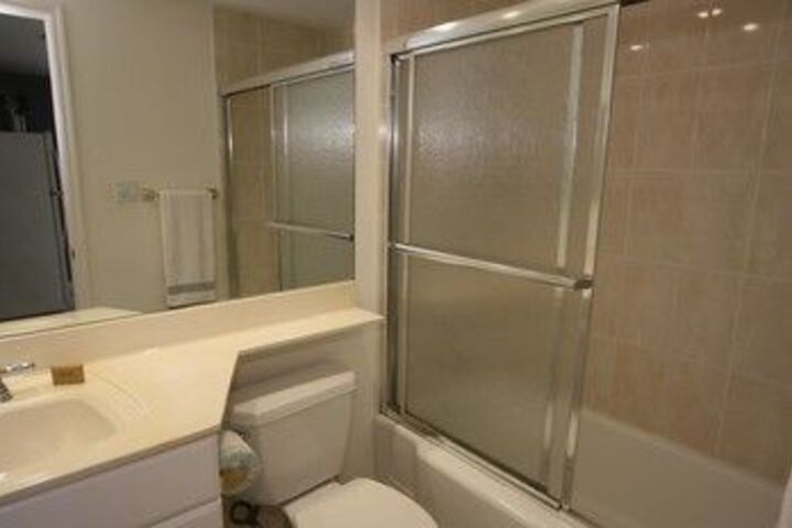 Room 2 of 20