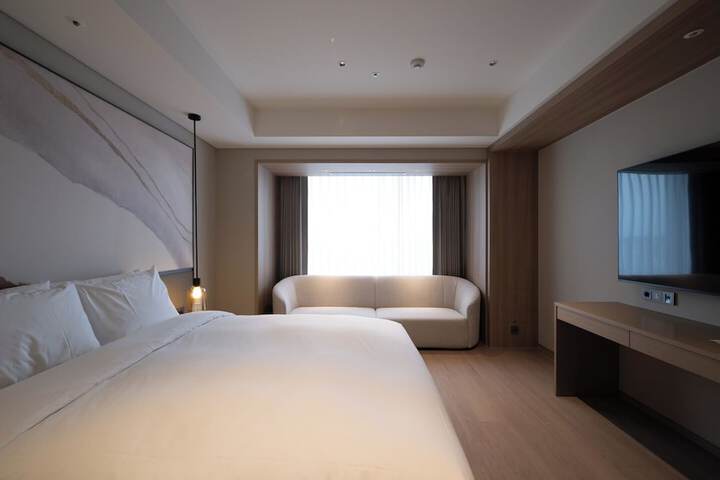 Room 12 of 54