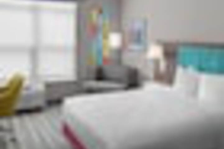 Room 35 of 153