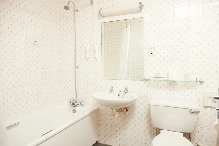 Room 21 of 45