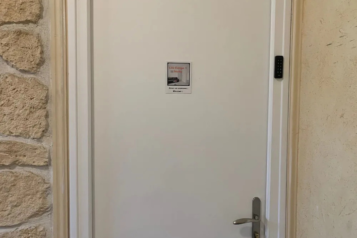 Room 15 of 26