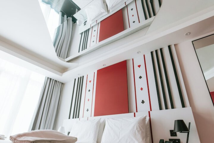 Room 21 of 46