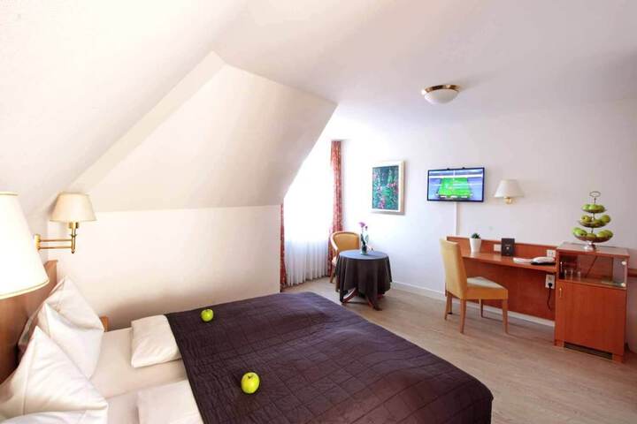 Room 14 of 70