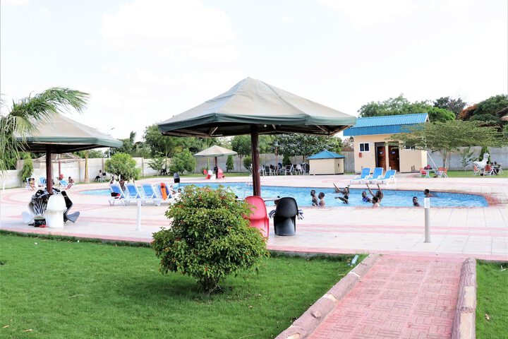 Pool 17 of 22