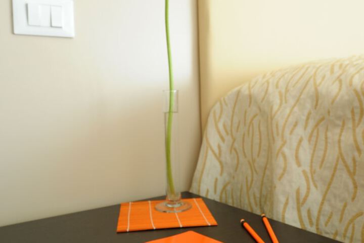 Room 12 of 28