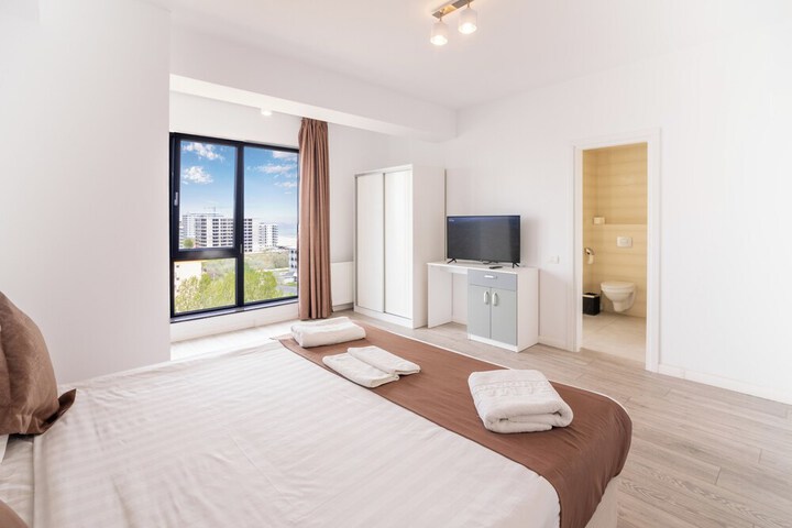 Room 7 of 34
