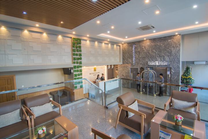 Hotel Interior 7 of 60