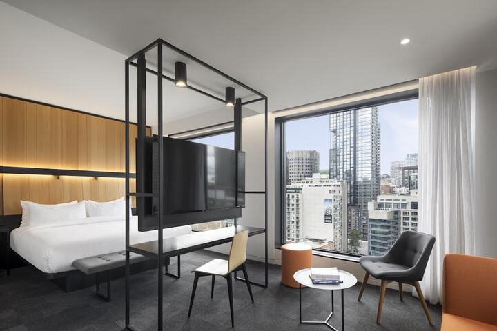 Room 34 of 117