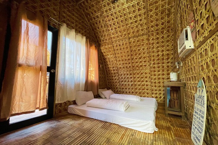 Room 15 of 106