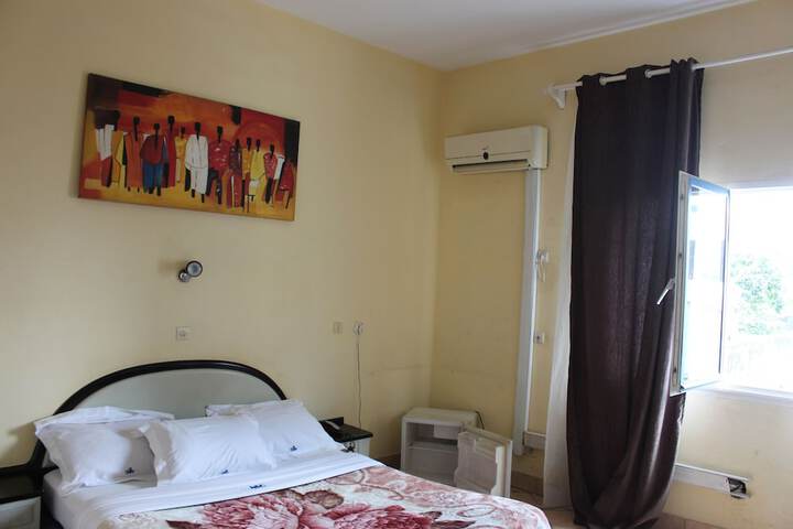 Room 22 of 41