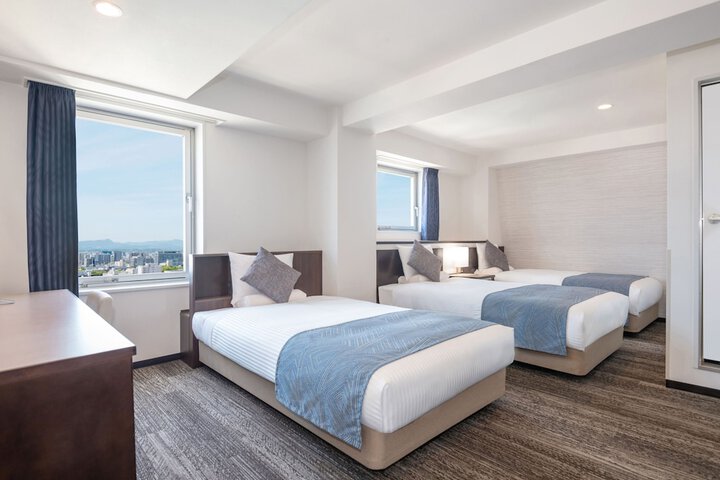 Room 10 of 79