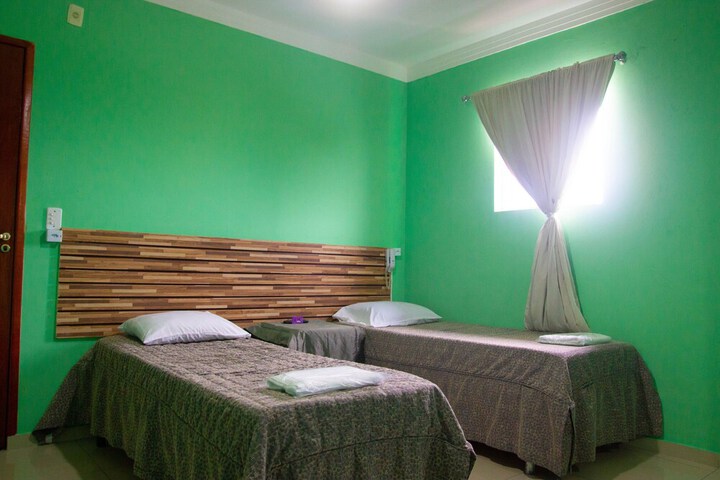 Room 8 of 14
