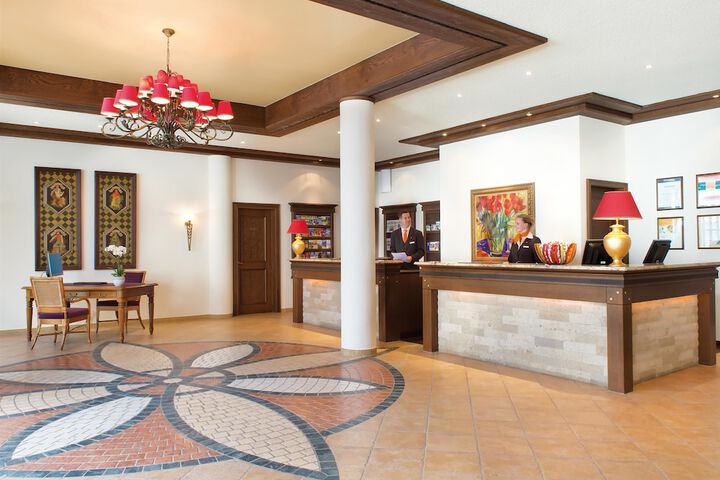 Hotel Interior 4 of 58