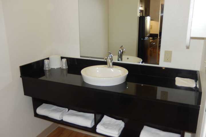 Bathroom sink