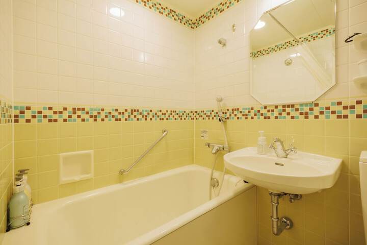 Clean Restrooms