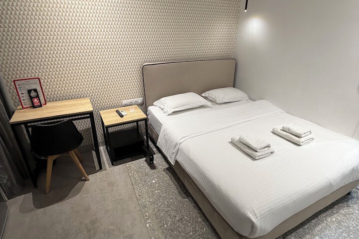 Room 18 of 86