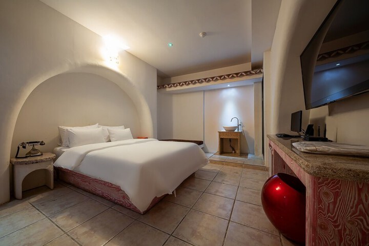 Room 21 of 61
