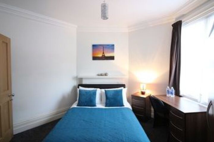 Room 12 of 28