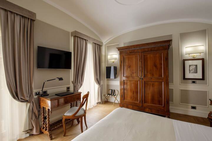Room 49 of 98