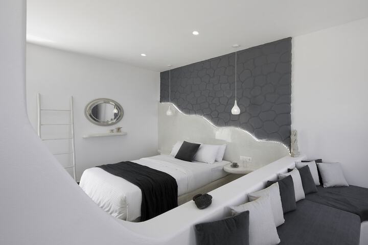 Room 11 of 70