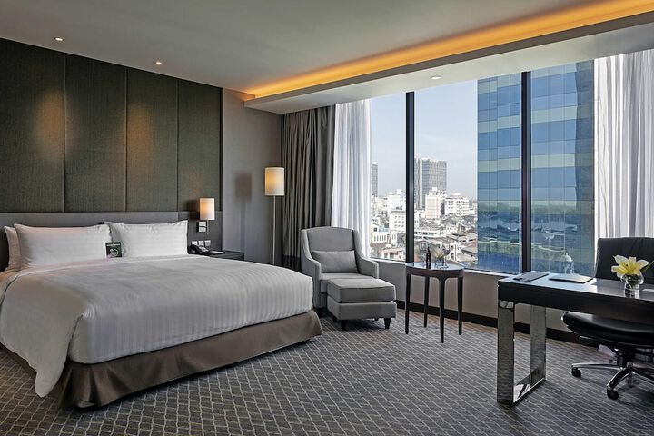 Room 32 of 113