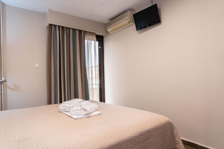 Room 48 of 120