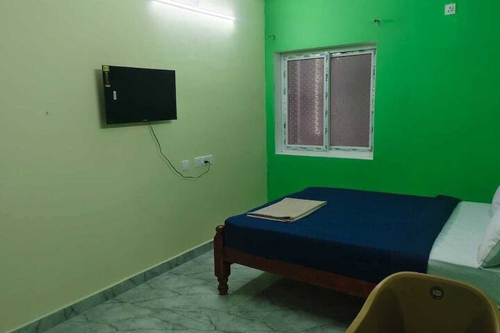 Room 18 of 47