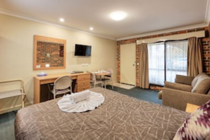 Room 49 of 99