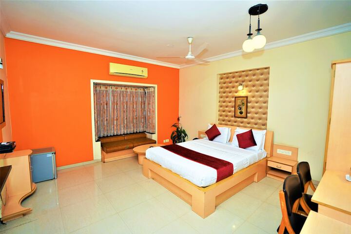 Room 3 of 19