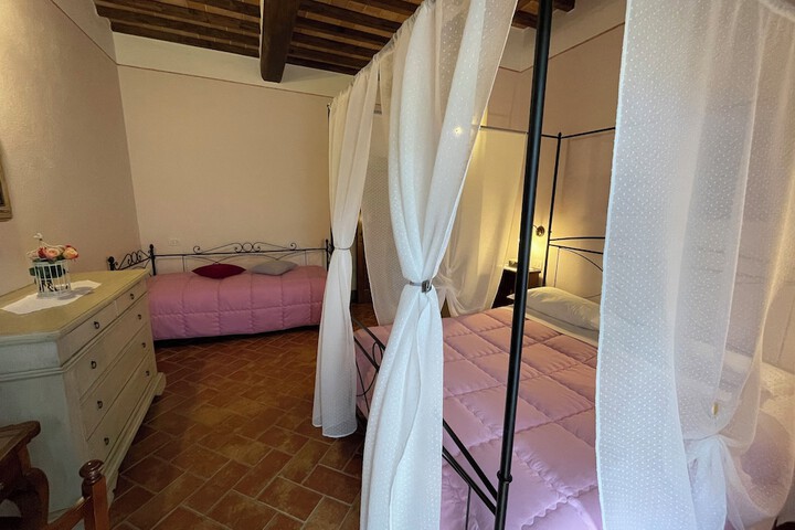 Room 15 of 53