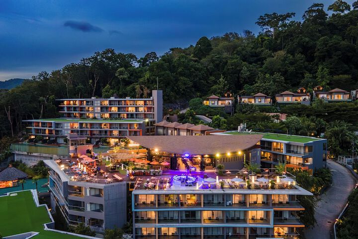 Hotel 136 of 144