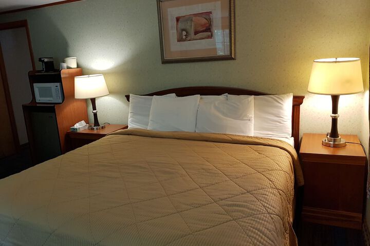 Basic King Bed (3 of 6)