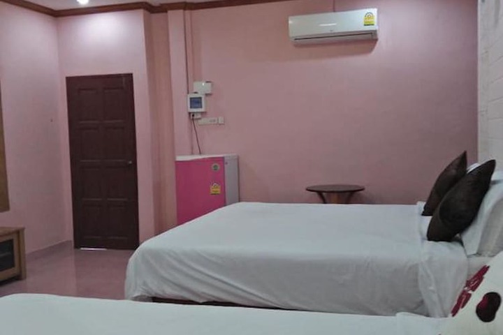 Room 18 of 21