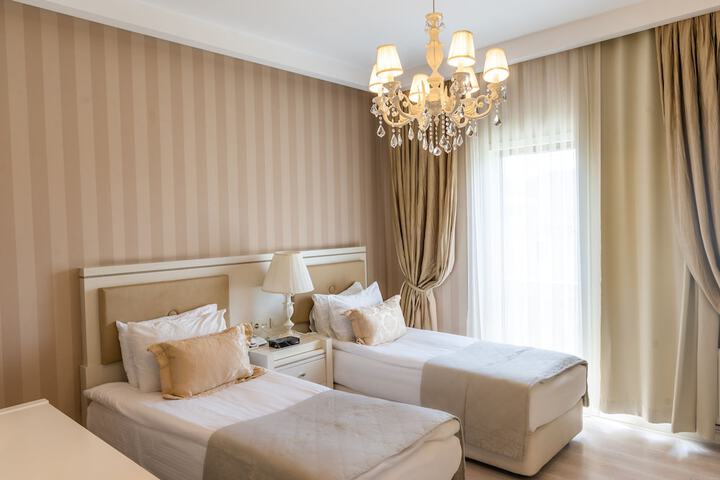 Room 21 of 119