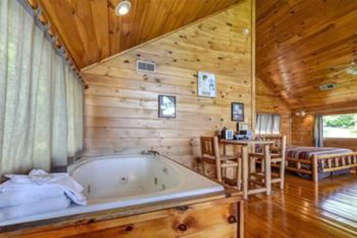 Hot Tub 8 of 23