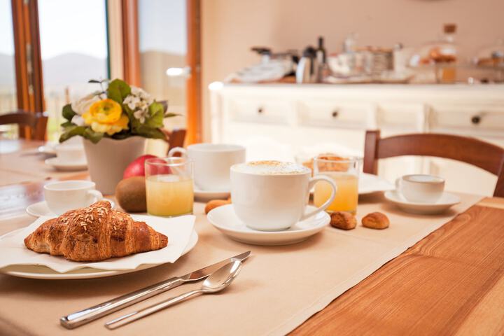 Breakfast/Coffee Service 29 of 63