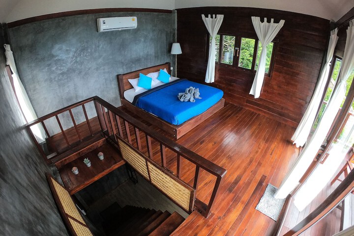 Room 18 of 40