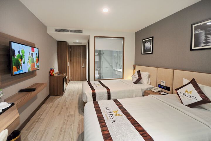 Room 6 of 46