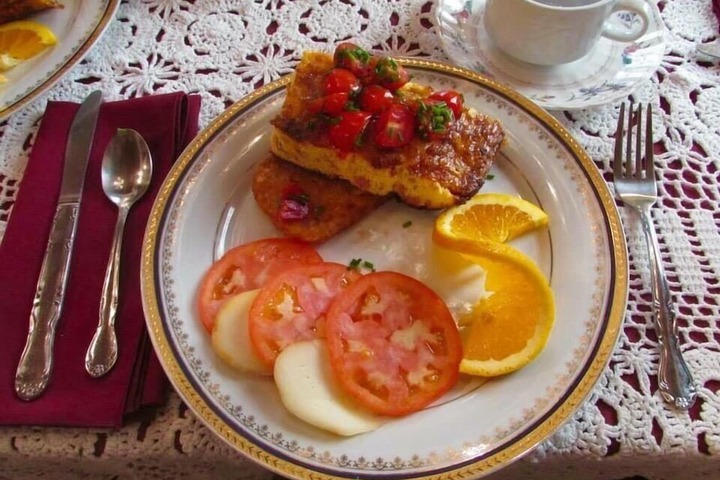 Breakfast/Coffee Service 43 of 76