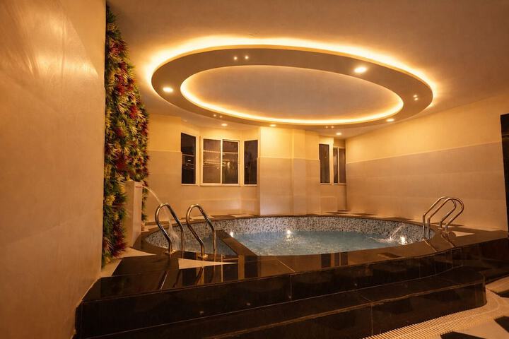 Pool 23 of 58
