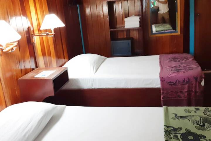 Room 29 of 87