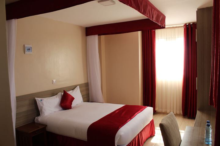 Room 3 of 49